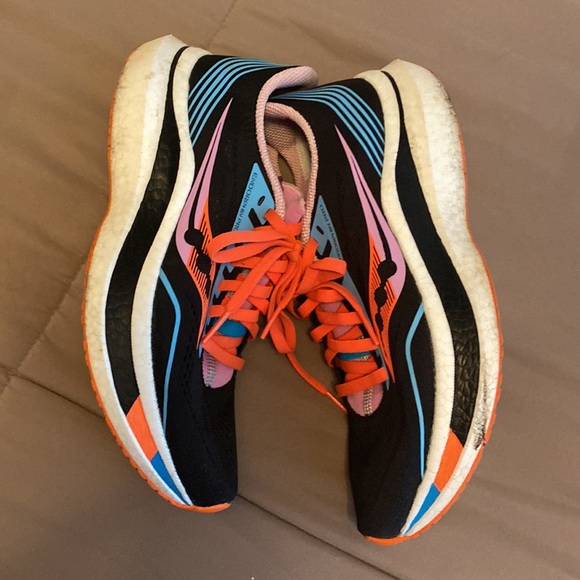 Saucony Endorphin Speed Pro- Gently used, has a lot of life for running - Picture 3 of 6